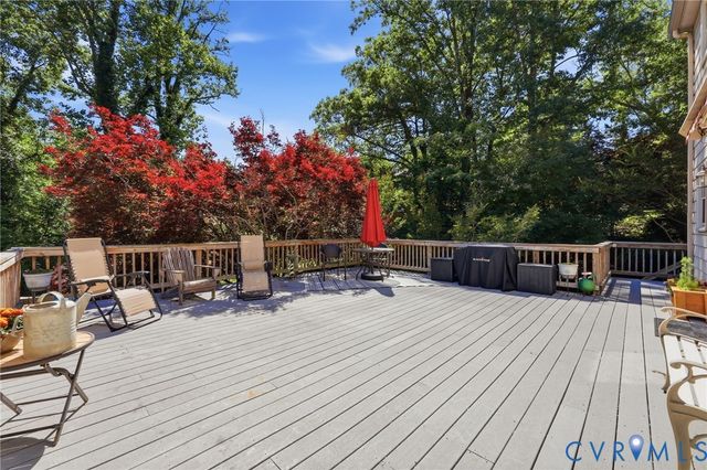 11200 Surry Rd, Chester, VA 23831