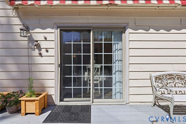 11200 Surry Rd, Chester, VA 23831