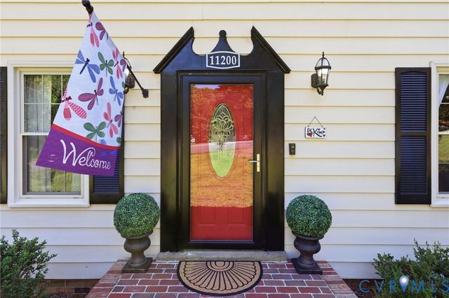 11200 Surry Rd, Chester, VA 23831