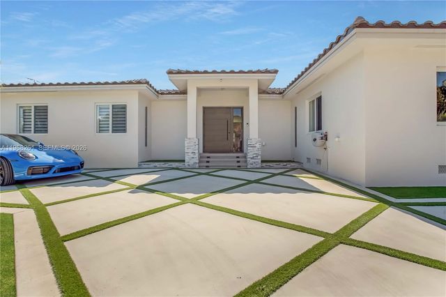 500 94th St, Surfside, FL 33154