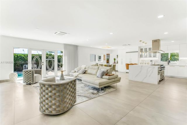 500 94th St, Surfside, FL 33154