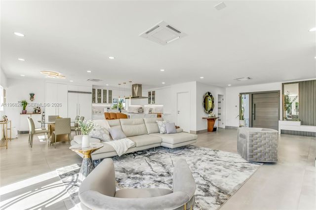 500 94th St, Surfside, FL 33154