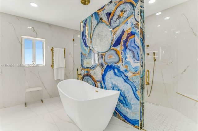 500 94th St, Surfside, FL 33154