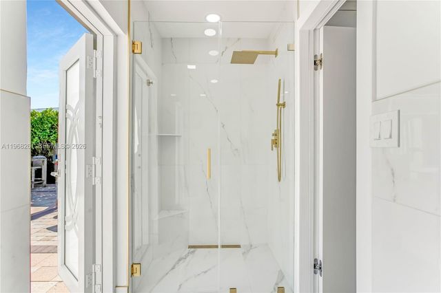 500 94th St, Surfside, FL 33154