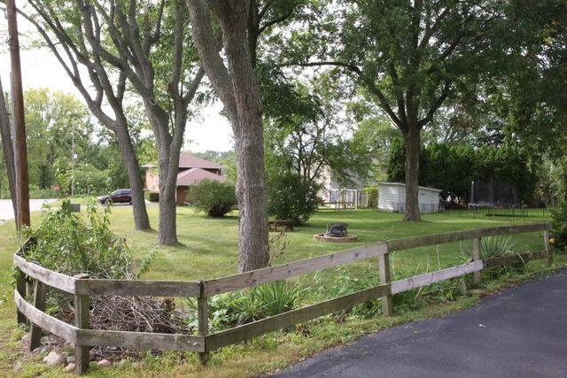 803 N Washington Avenue, Batavia, IL 60510
