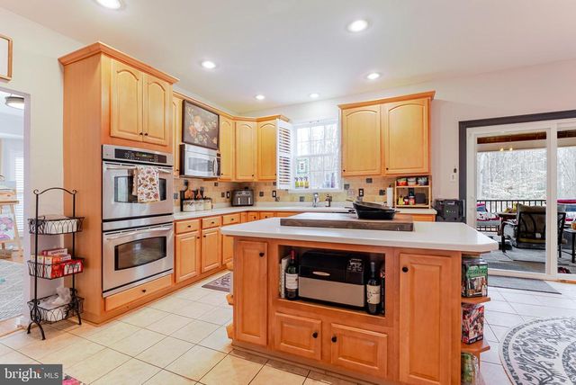 8007 PEMBROKE CIR, Spotsylvania, VA 22551