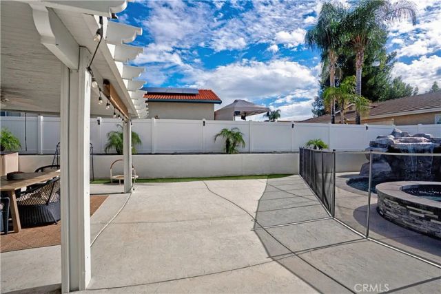 23138 Blue Bird Drive, Canyon Lake, CA 92587