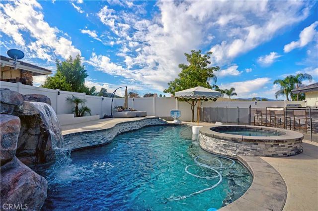 23138 Blue Bird Drive, Canyon Lake, CA 92587