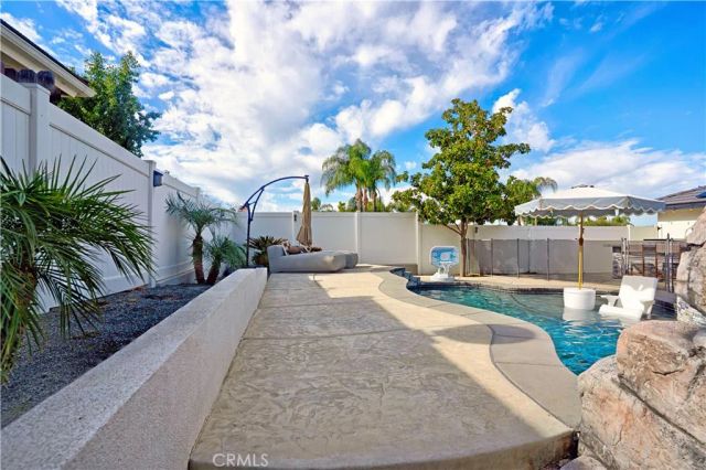 23138 Blue Bird Drive, Canyon Lake, CA 92587