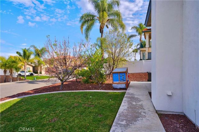 23138 Blue Bird Drive, Canyon Lake, CA 92587