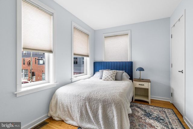 924 N 27TH ST, Philadelphia, PA 19130