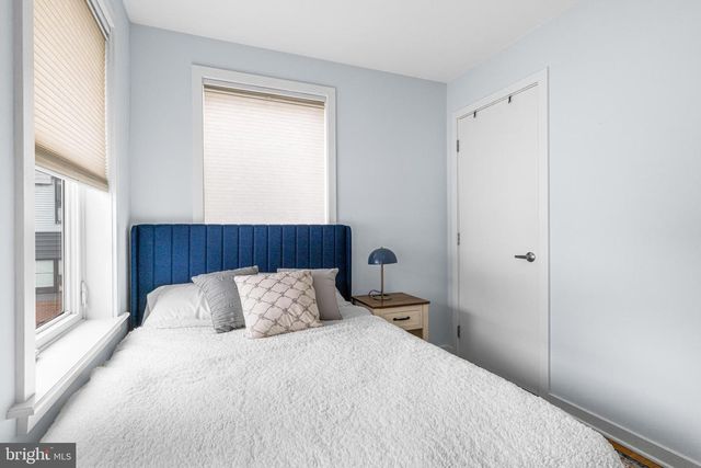 924 N 27TH ST, Philadelphia, PA 19130