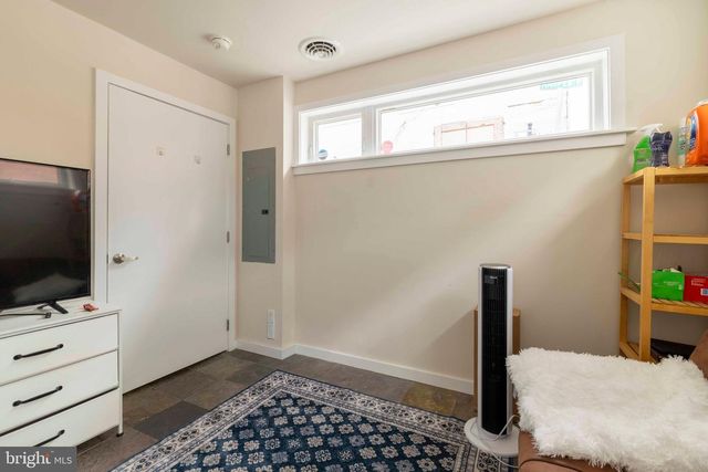 924 N 27TH ST, Philadelphia, PA 19130