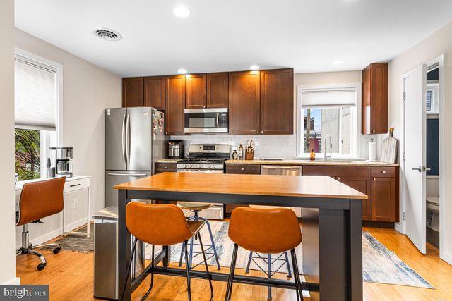 924 N 27TH ST, Philadelphia, PA 19130