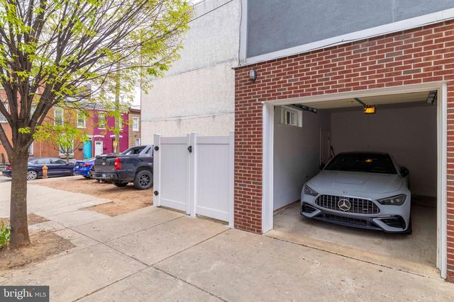 924 N 27TH ST, Philadelphia, PA 19130