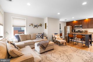 924 N 27TH ST, Philadelphia, PA 19130