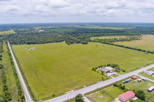 8202 Fm 517 Road W, League City, TX 77539