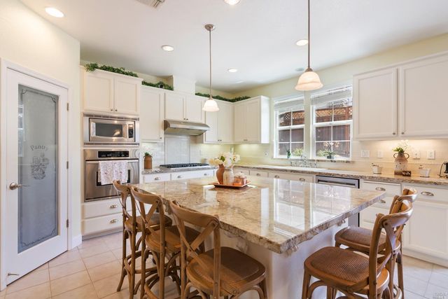 7024 Alder Creek Rd, Vallejo, CA 94591