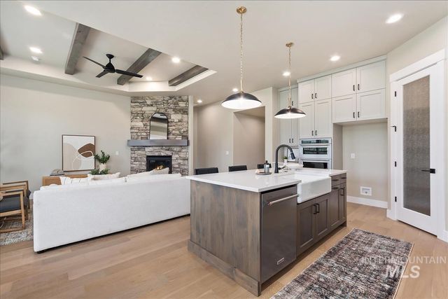 10887 W Lahinch Ln, Kuna, ID 83634