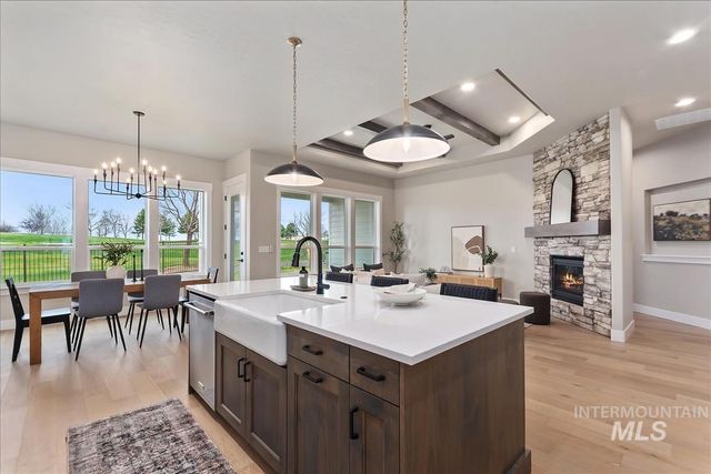 10887 W Lahinch Ln, Kuna, ID 83634