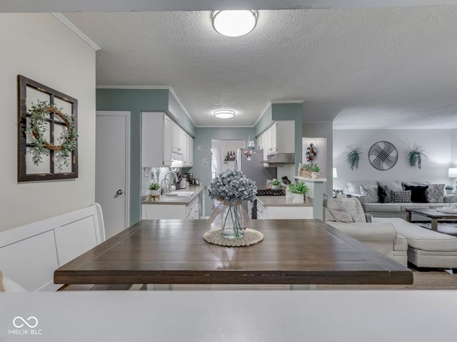 224 N Peterman Road, Greenwood, IN 46142