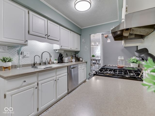 224 N Peterman Road, Greenwood, IN 46142