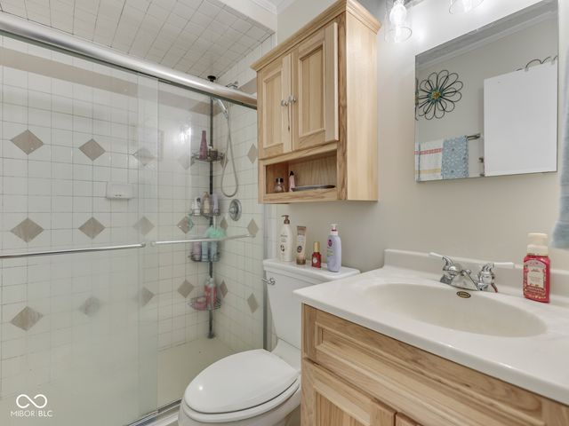 224 N Peterman Road, Greenwood, IN 46142