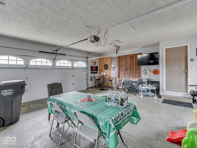 224 N Peterman Road, Greenwood, IN 46142