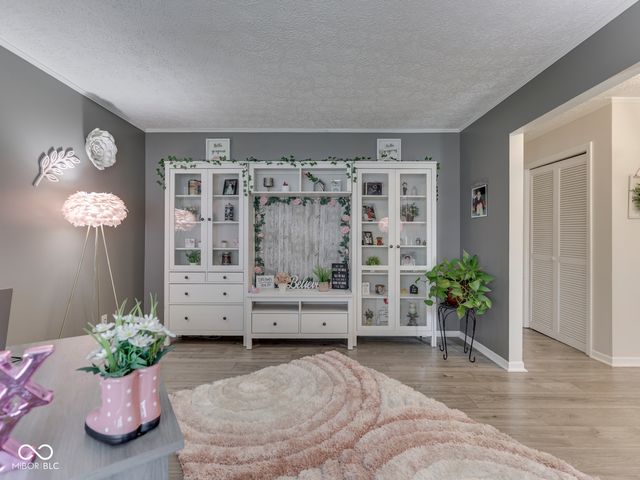 224 N Peterman Road, Greenwood, IN 46142