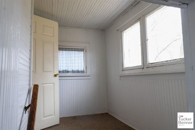 293 N 3rd Avenue, Fruitport, MI 49415