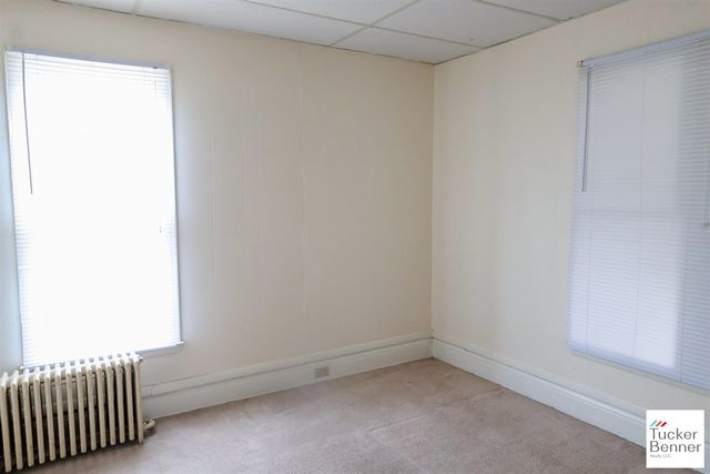 293 N 3rd Avenue, Fruitport, MI 49415