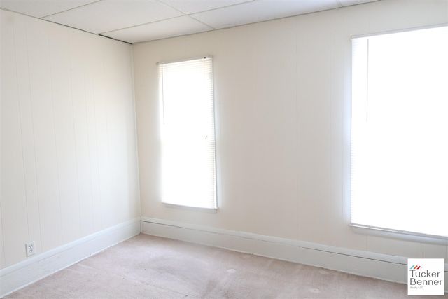 293 N 3rd Avenue, Fruitport, MI 49415