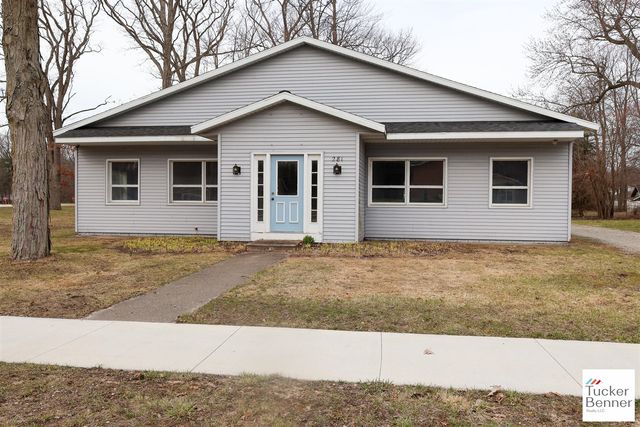 293 N 3rd Avenue, Fruitport, MI 49415