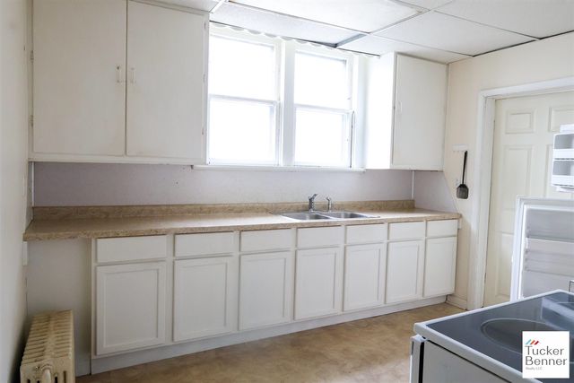 293 N 3rd Avenue, Fruitport, MI 49415