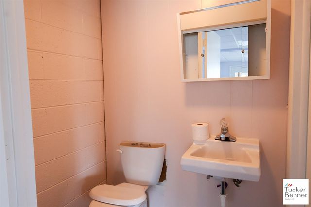 293 N 3rd Avenue, Fruitport, MI 49415