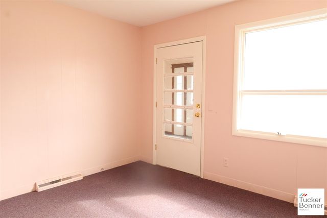 293 N 3rd Avenue, Fruitport, MI 49415