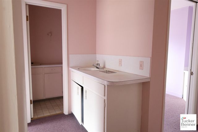 293 N 3rd Avenue, Fruitport, MI 49415