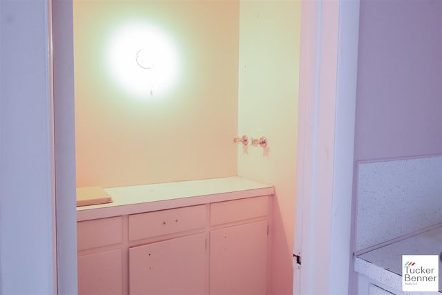 293 N 3rd Avenue, Fruitport, MI 49415