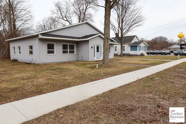 293 N 3rd Avenue, Fruitport, MI 49415