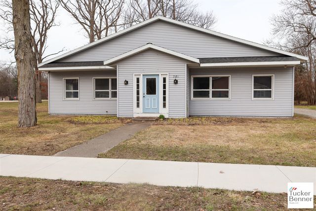 293 N 3rd Avenue, Fruitport, MI 49415