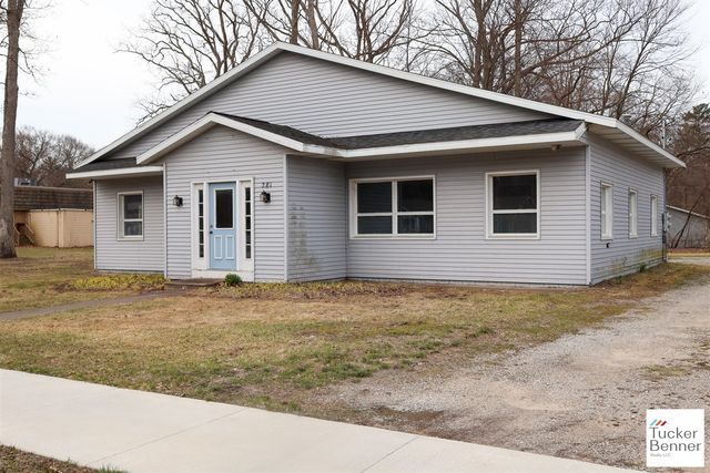 293 N 3rd Avenue, Fruitport, MI 49415