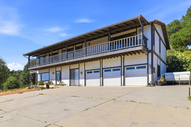 16620 Rustling Oak Lane, Morgan Hill, CA 95037