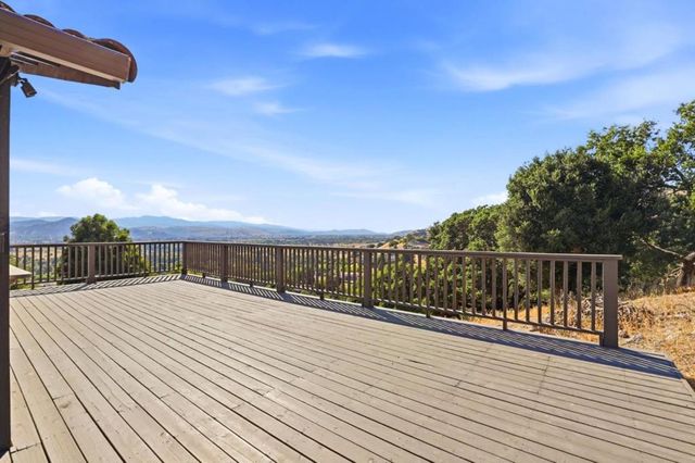 16620 Rustling Oak Lane, Morgan Hill, CA 95037