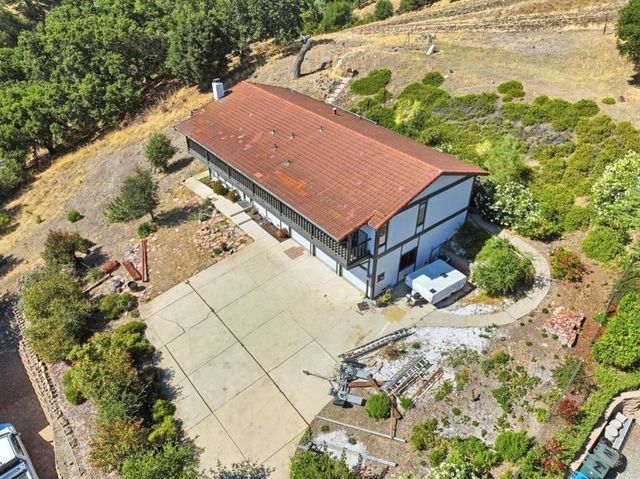 16620 Rustling Oak Lane, Morgan Hill, CA 95037