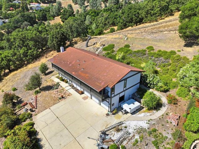 16620 Rustling Oak Lane, Morgan Hill, CA 95037