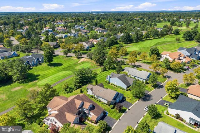 8 ROTHWELL DR, Monroe Township, NJ 08831