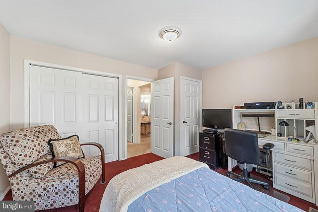 8 ROTHWELL DR, Monroe Township, NJ 08831
