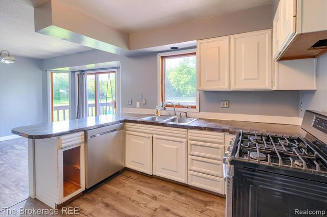 5495 E Coldwater Road, Flint, MI 48506