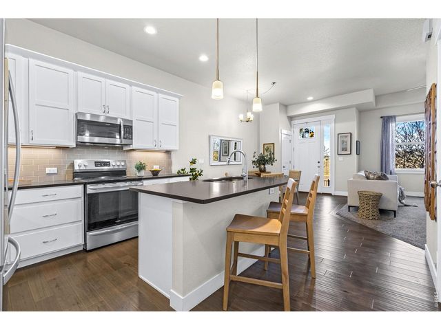 6886 Autumn Leaf Dr, Timnath, CO 80547