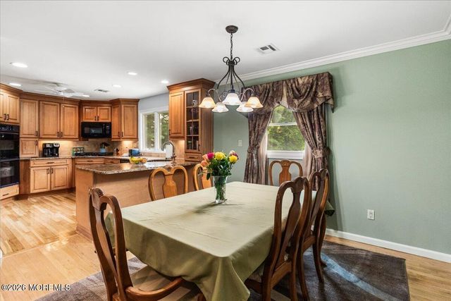 17 West Avenue, Old Bridge, NJ 08857